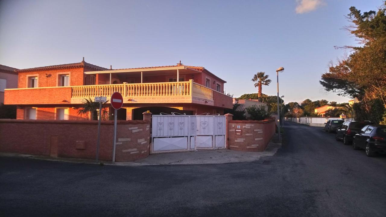 Appartements dans résidence Avec piscine - Mer à 500m Sainte-Marie-la-Mer Extérieur photo