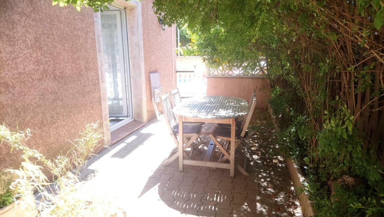 Appartements dans résidence Avec piscine - Mer à 500m Sainte-Marie-la-Mer Extérieur photo
